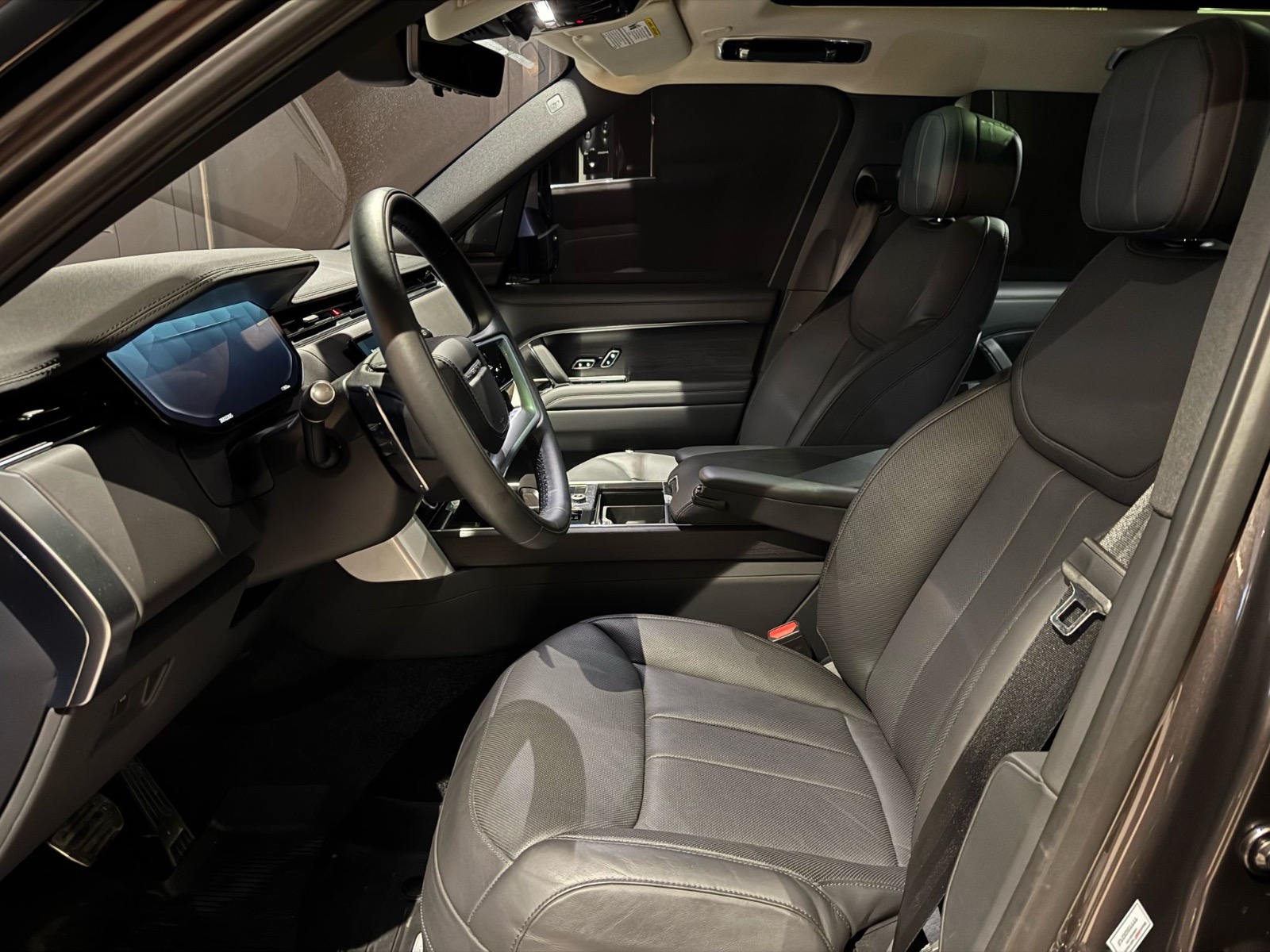 
								Land Rover Range Rover P530 Autobiography 2023 full									
