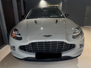 Aston Martin DBX 2022