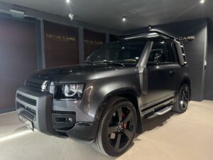Land Rover Defender 90 X-Dynamic P400