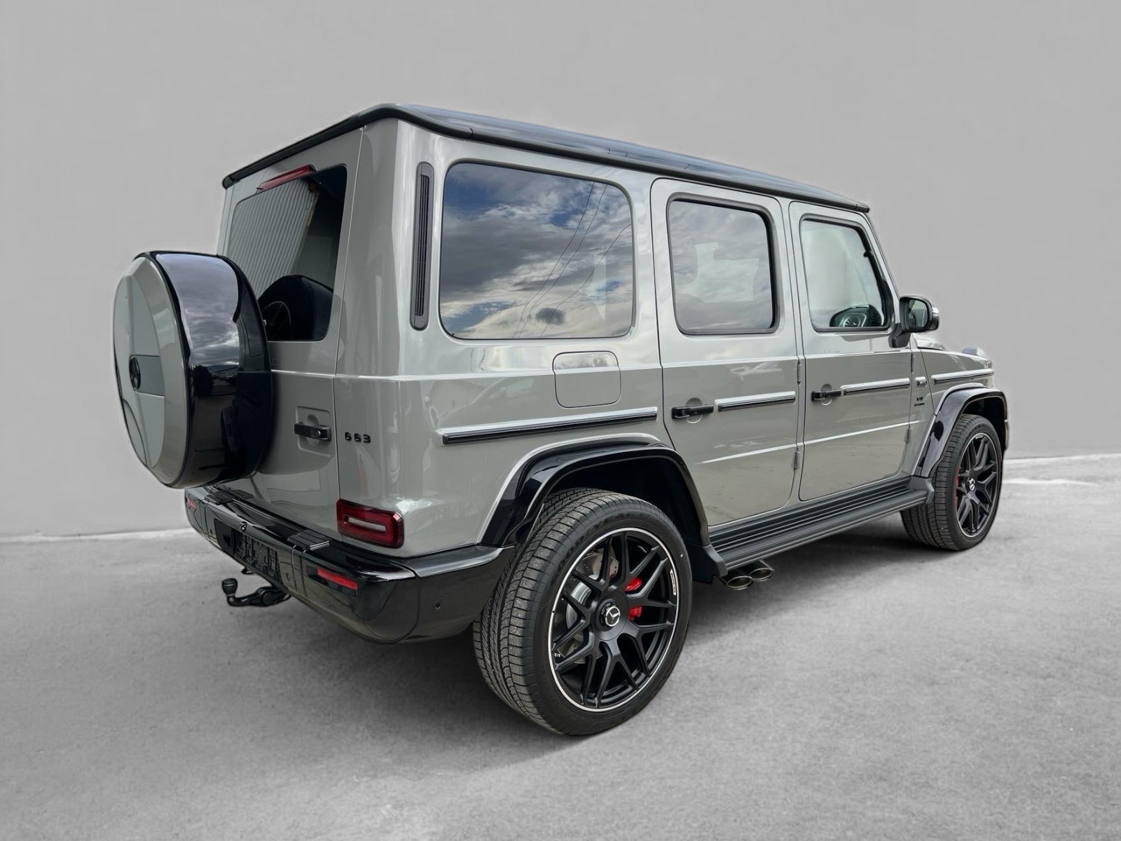 
								Mercedes-Benz G63 AMG 2025 full									