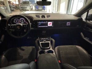 Porsche Cayenne 2024