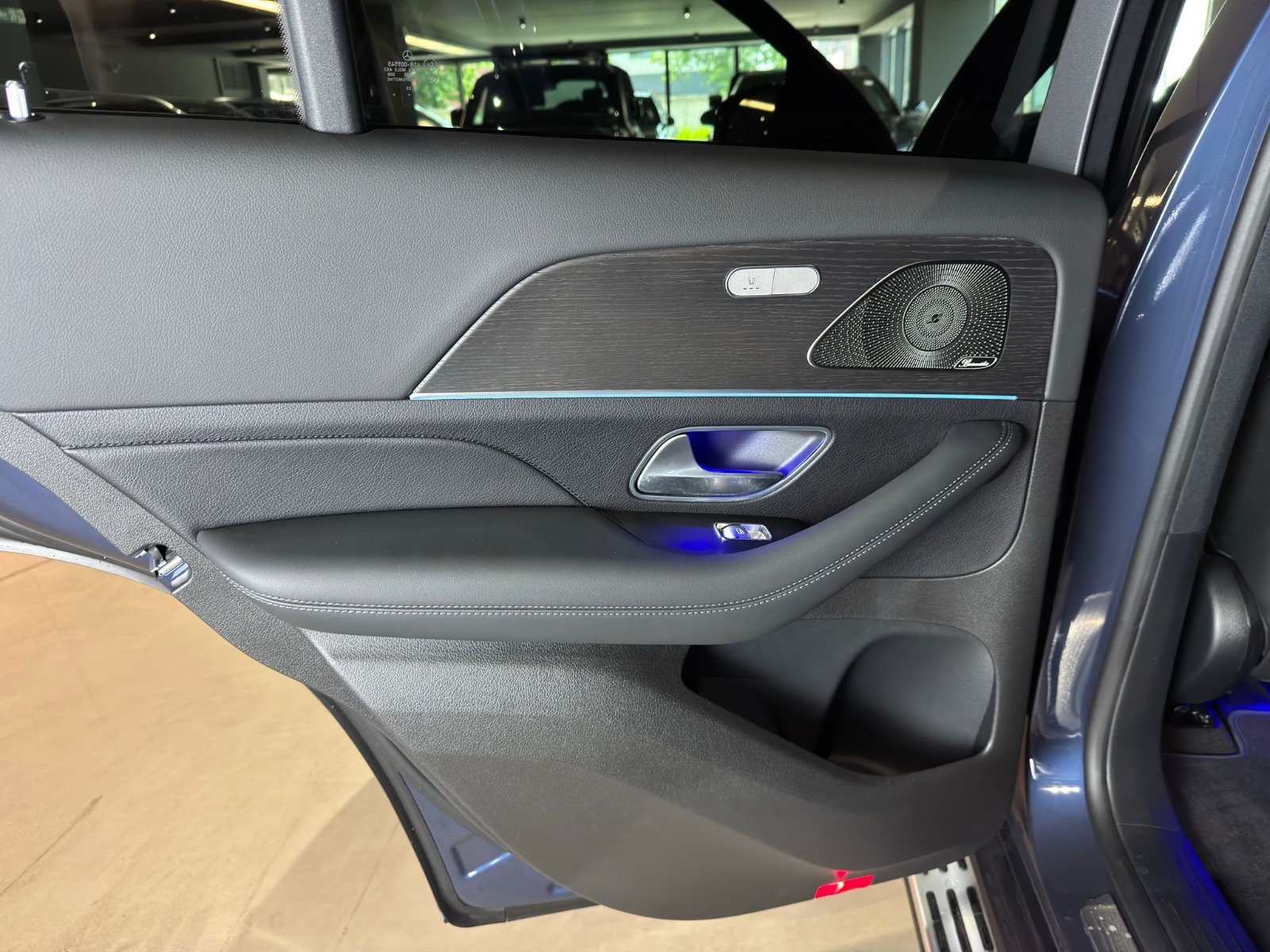 
								Mercedes-Benz GLE 450d AMG line 2024 full									