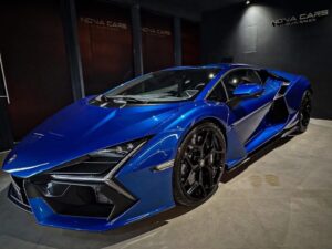 Lamborghini Revuelto 2025