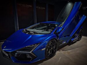 Lamborghini Revuelto 2025