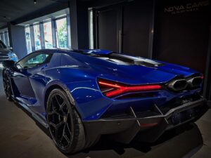 Lamborghini Revuelto 2025