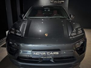 Porsche Macan 4 EV 2024