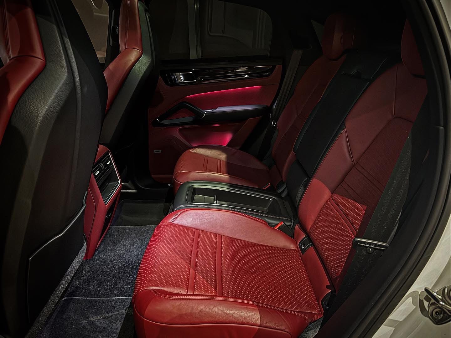 
								Porsche Cayenne S Coupe 2020 full									