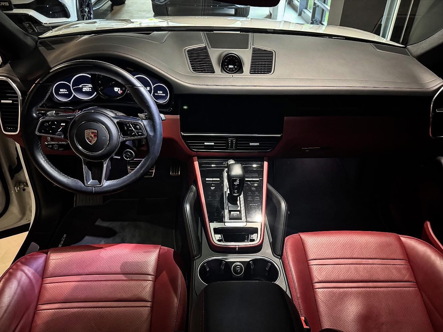 
								Porsche Cayenne S Coupe 2020 full									