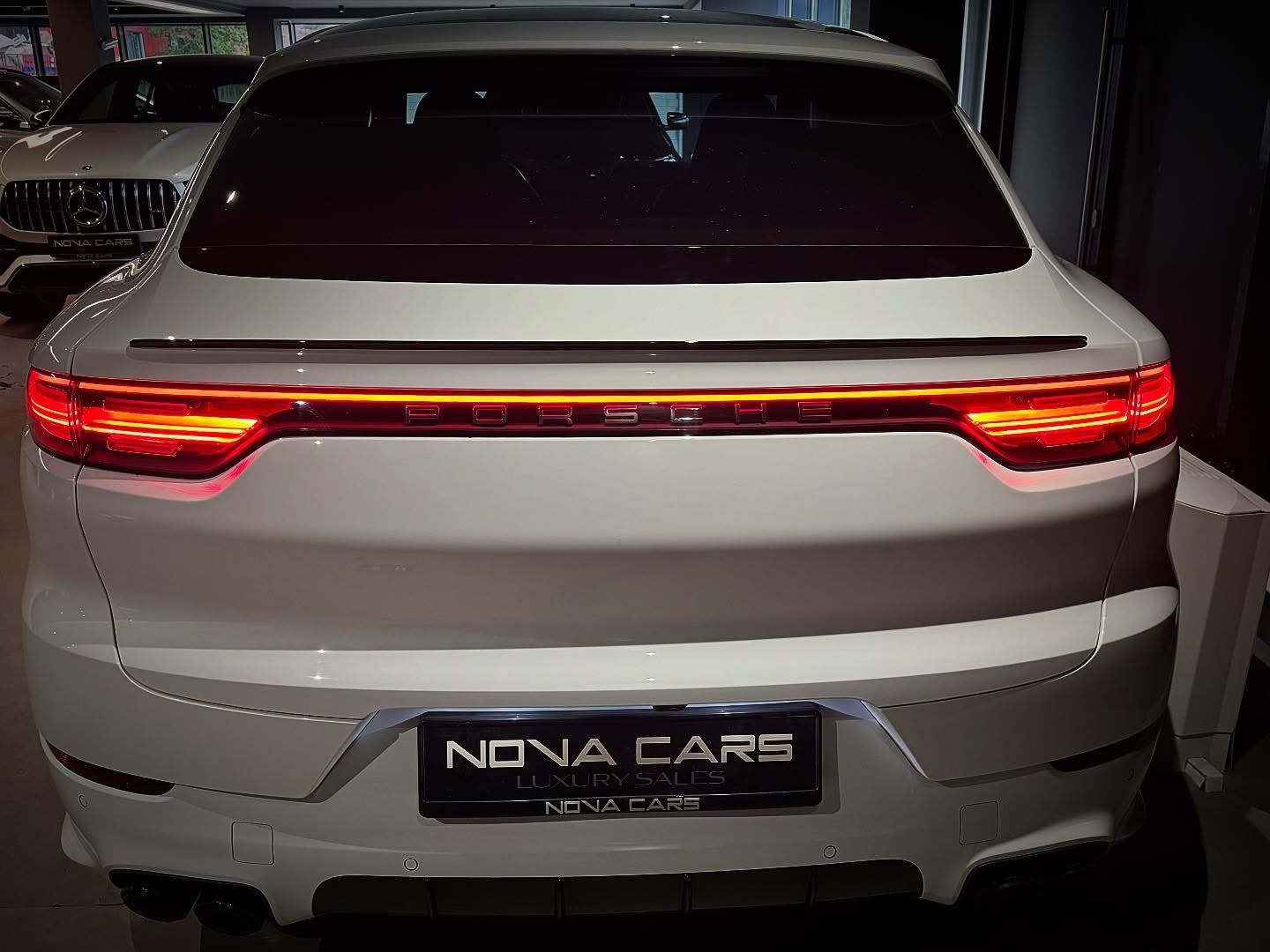 
								Porsche Cayenne S Coupe 2020 full									