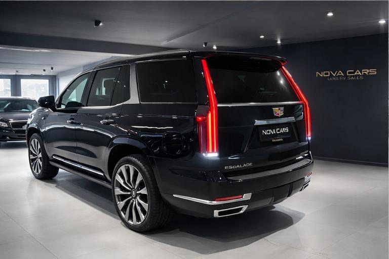 
								Cadillac Escalade 6.2 V8 2025 full									