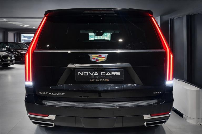 
								Cadillac Escalade 6.2 V8 2025 full									