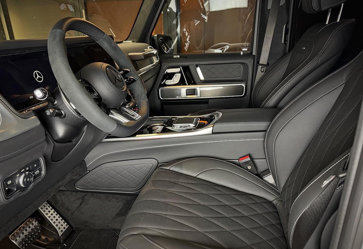 
								Mercedes-Benz G63 AMG 2026 full									