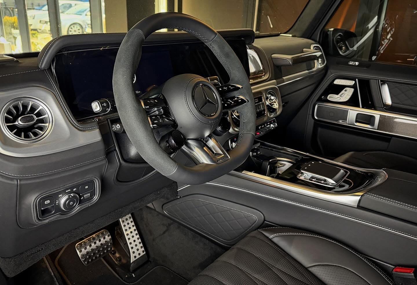
								Mercedes-Benz G63 AMG 2026 full									
