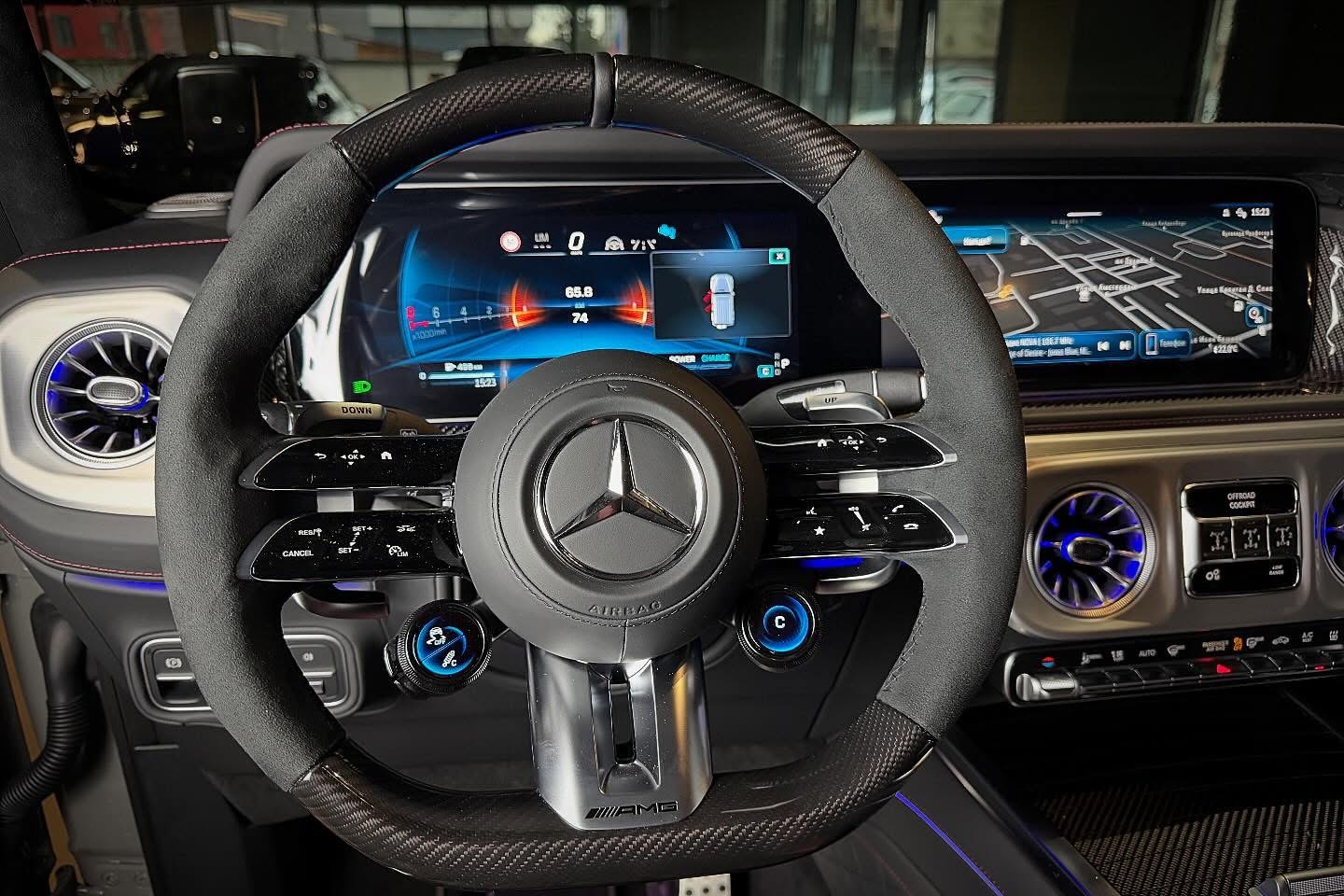 
								Mercedes-Benz G63 AMG 2025 full									