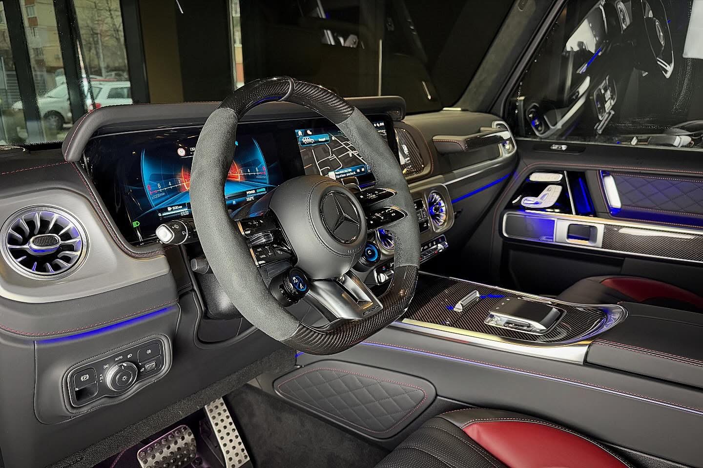 
								Mercedes-Benz G63 AMG 2025 full									