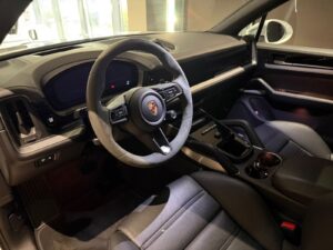 Porsche Cayenne E-Hybrid 2024